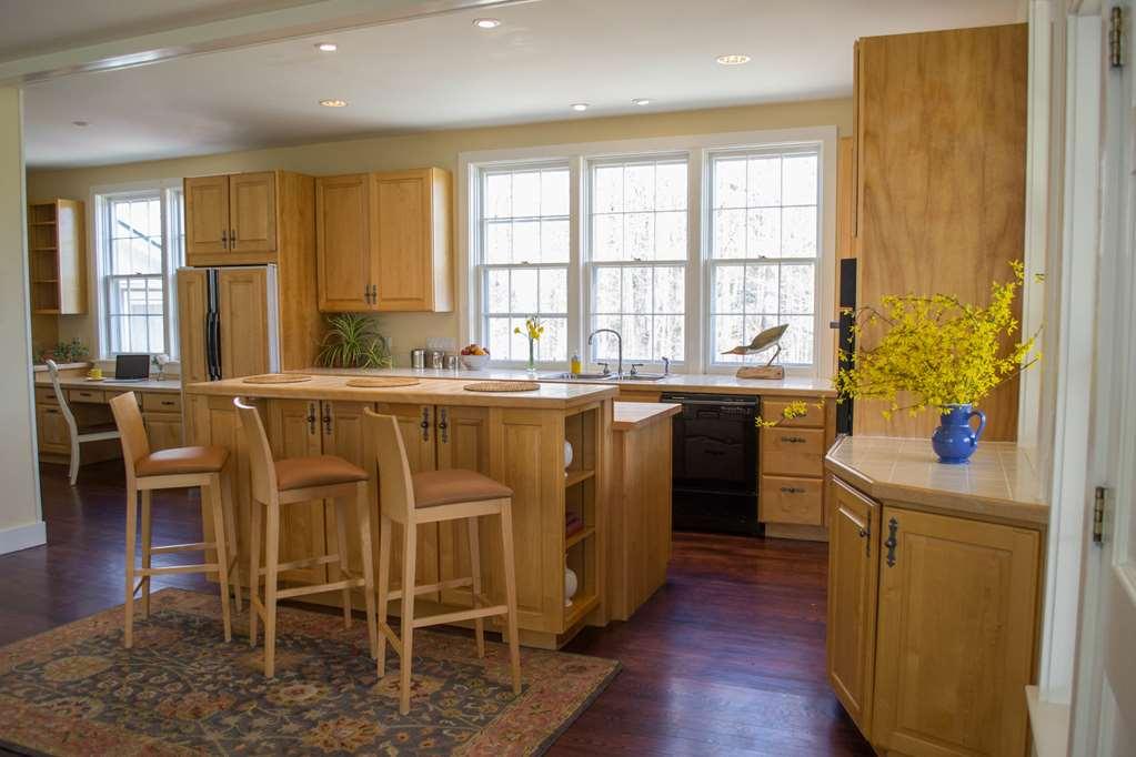 Windham Hill 4*